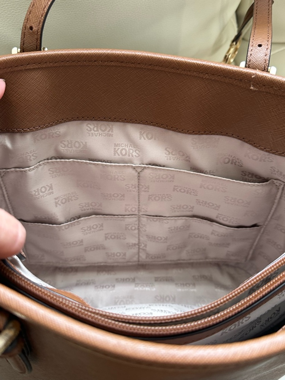 MK Michael Kors Jet Set Saffiano Leather Medium Pocket Tote Acorn Brown Purse - Picture 13 of 16